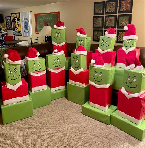 Grinch Towers For Christmas Christmas T Themes Grinch Christmas