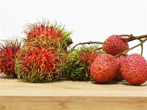 What Is Lychee Fruit What It Tastes Like Insanely Good