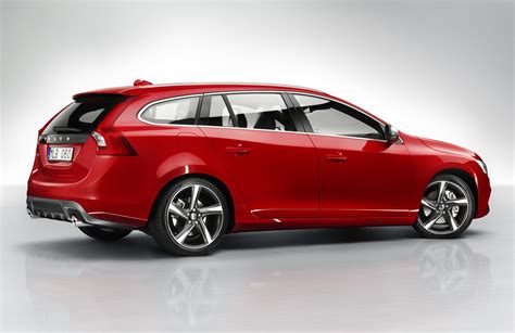 Volvo Shows R Design S Xc And V Models Autoevolution