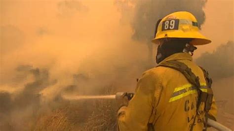 Waldbr Nde In Kalifornien Hunderte Einsatzkr Fte K Mpfen Gegen Inferno