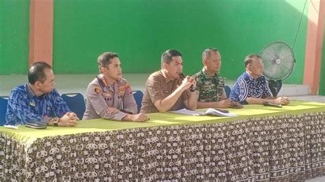 Usai Negosiasi Dengan Walikota Andi Harun Warga Buka Pemblokiran Jalur