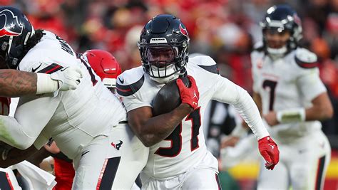 Chiefs to Sign 1,648-Yard RB From AFC South Rival: Insider