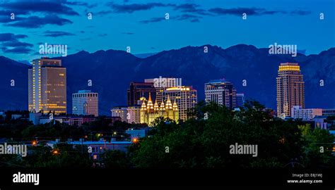 Salt Lake City Skyline Night Hi Res Stock Photography And Images Alamy