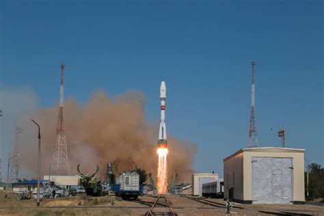 Rusia Lanzó Otro Cohete Con Un Satélite Militar A Bordo El Cuarto En