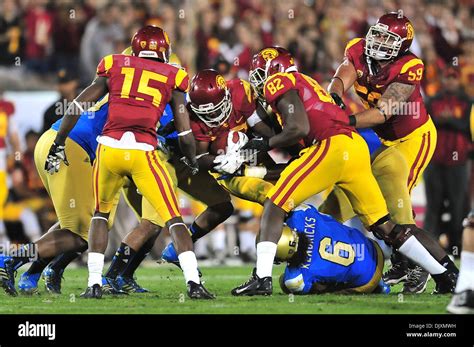 Los Angeles Ca Usa 30th Nov 2013 Usc Trojans Running Back Javorius Allen 37 Runs For 5