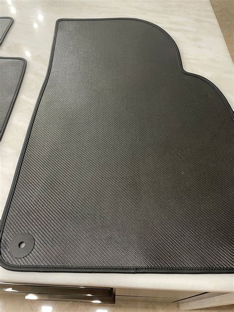 Oem Carbon Fiber Floor Mats Rennlist Porsche Discussion Forums