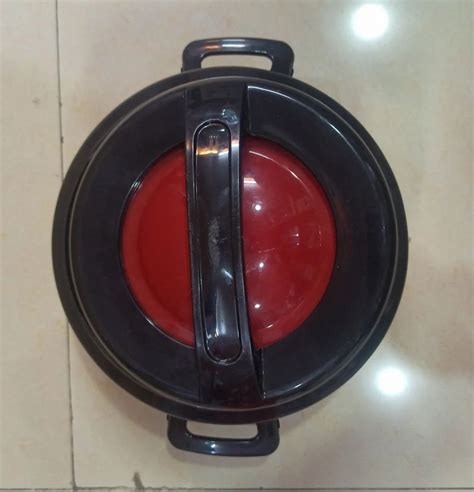 Pieces Round Milton Thermoware Casserole Hot Pot Size X X Cm Wxhxl At Rs