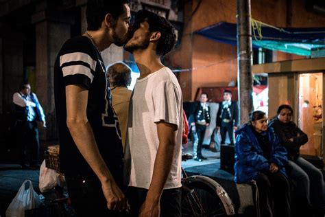 Mexico City S Gay Subway In Pictures
