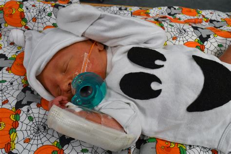 10 NICU Babies Who Look Absolutely Precious In Their Halloween Costumes – InspireMore