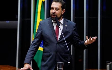 Boulos Registra Candidatura Prefeitura De S O Paulo Celtinha E