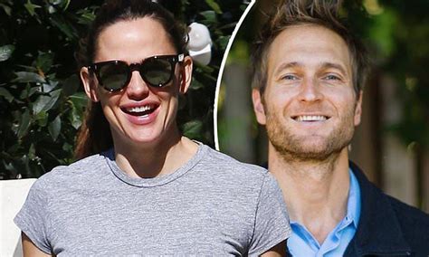 Jennifer Garner Goes House Hunting In La Jennifer Garner Jennifer House Hunting