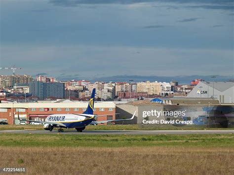 83 Santander Airport Stock Photos, High-Res Pictures, and Images ...