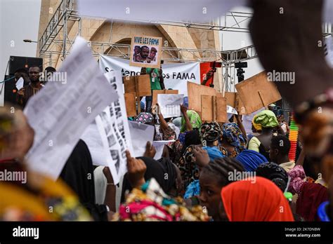 Politique Francaise En Afrique Hi Res Stock Photography And Images Alamy