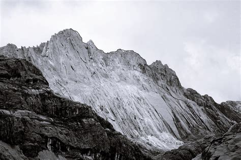 Mount Puncak Jaya: The Crown Jewel Of Oceania's Wilderness