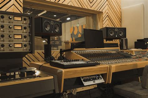 Spacebomb Studios - Recording Studio in Richmond, VA 