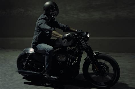 Custom Harley Davidson Iron 883 Aka Sexy By Motokraft Customs Pathpavers