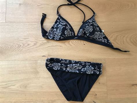 Bikini Schwarz Mit Muster Von Speedo Gebraucht In W Renlos F R Chf Mit Lieferung Auf