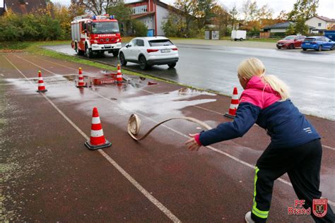 Premiere für Kindergruppe Grisu Feuerwehrnachwuchs erwirbt