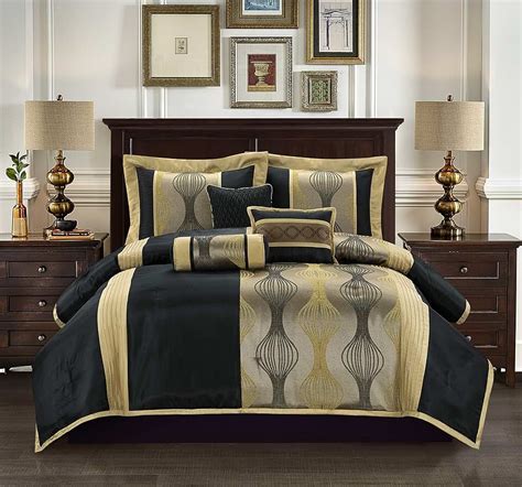 Amazon.com: Black and Gold Comforter Set