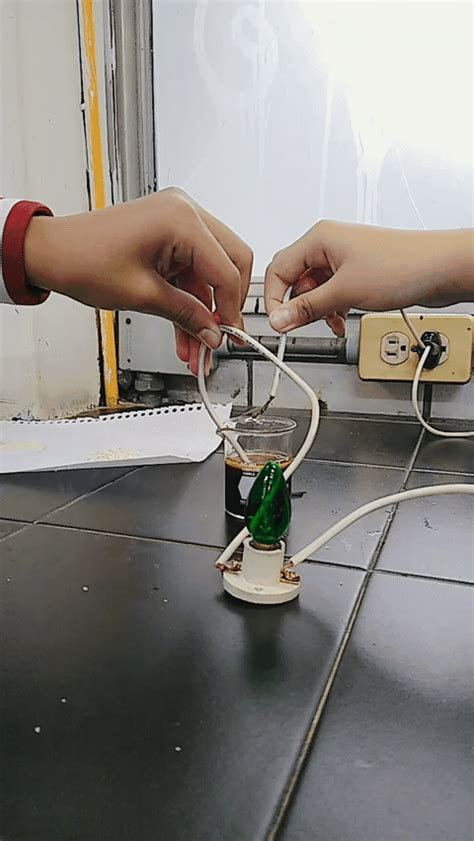 Los Lavoisiers Experimento Conductividad Eléctrica