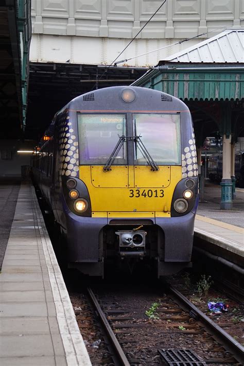 Scotrail Class 334 At Edinburgh Waverley Tony Winward Flickr