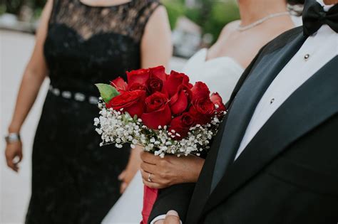 Top Ramo De Novia Con Rosas Rojas Abzlocal Mx