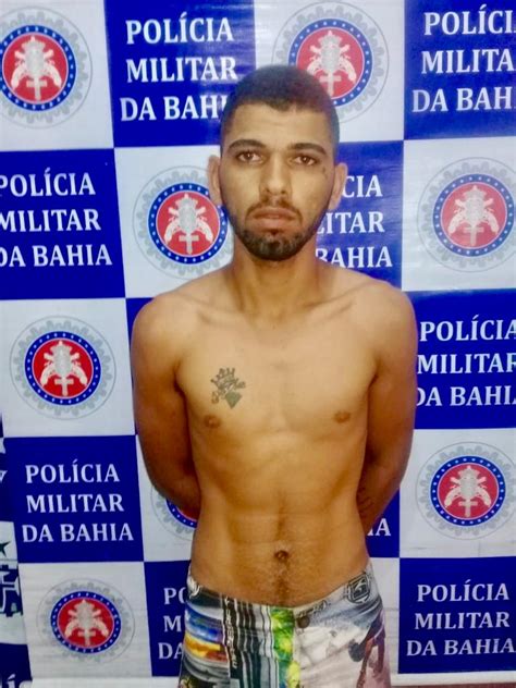 Jovem é Preso Por Suspeita De Tráfico De Drogas Em Coronel João Sá Ba