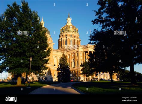 The State Capitol Building At Des Moines Iowa Ia Stock Photo Alamy