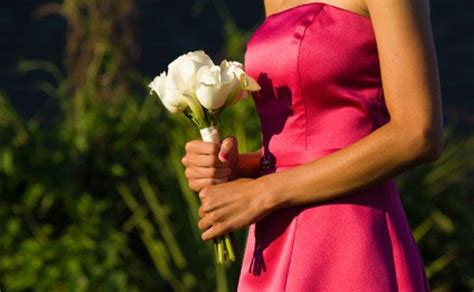 Abiti Da Sposa Colorati Quale Significato Hanno I Colori Chi Veste