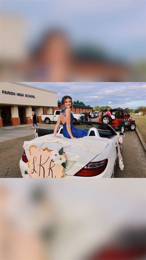 Homecoming car parade signs 💗 | Homecoming parade, Homecoming car signs ...