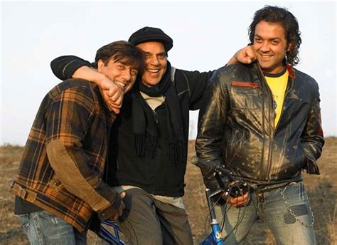 Dharmendra, Sunny Deol and Bobby Deol reportedly to shoot Apne 2 in 2021