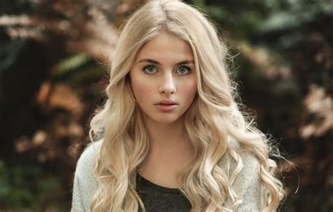 Wallpaper Look Girl Background Model Portrait Makeup Hairstyle Blonde For Mobile And