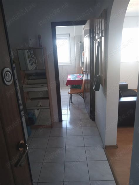 Vand Apartament 2 Camere Cam Semidecomandat 48 0 Mp Etaj 10 Numar