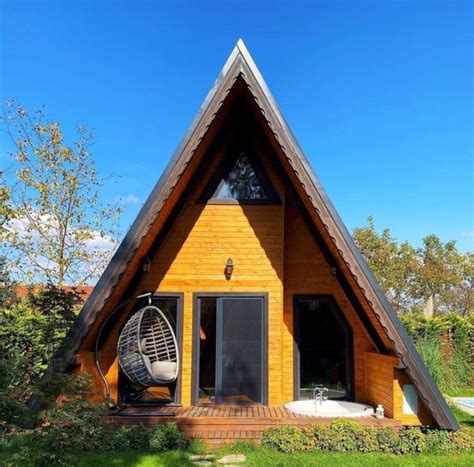 15 Casas En Forma De Triangulo En El Campo Casas Rusticas