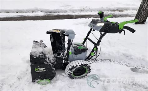 EGO Power 24 In Self Propelled 2 Stage XP Snow Blower Review Right