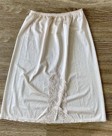 Vintage Lingerie 80s Henson Kickernick Beige Nude Nylon Lace Half SlipSmall EBay