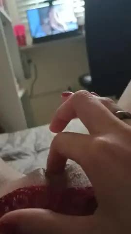 POV Watching Lesbian Porn And Rubbing Pussy Scrolller