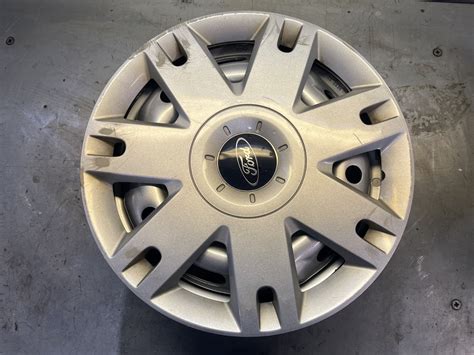 Колпак колеса от Ford Focus на Ford Transit Custom — DRIVE2