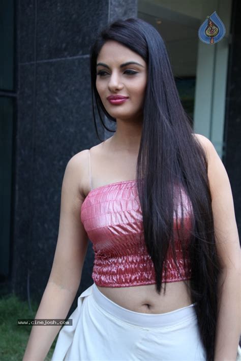 Jinal Pandya Hot Gallery Photo 144 Of 152