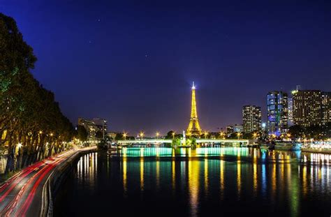 Paris By Night: Bateau-Mouche Bridge Tour | Bonjour Paris