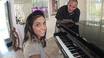 Hijastra Quiere Recibir Semen En Su Boca Stephanie Kane XVIDEOS