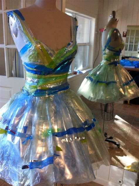 Plastic bag ballerina dress | Recycled dress, Recycled fashion ...