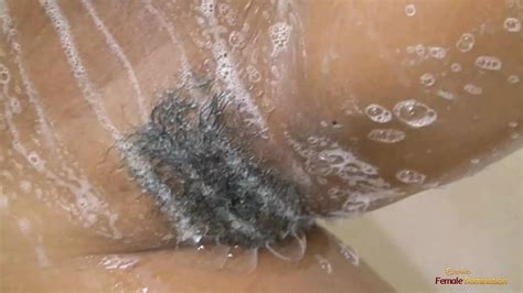 Fremder Heuert Eine Asiatische Schlampe An Um Seinen Schwanz Zu Lutschen Und Sex Zu Haben