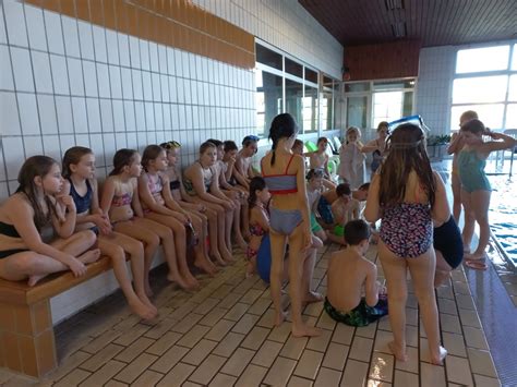 3 Klasse Schwimmen In Haibach Volksschule Prambachkirchen