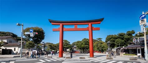 komachi dori kamakura street walk guide japan unfolded