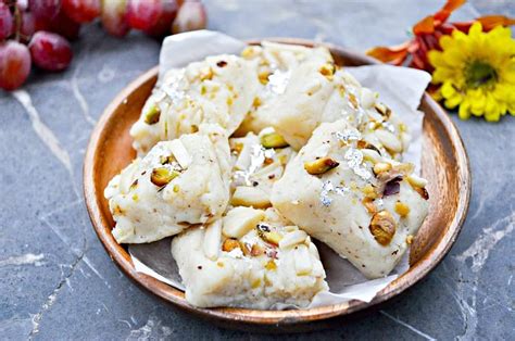 Kalakand Recipe - Ricotta Cheese Fudge | Indian Traditional Dessert