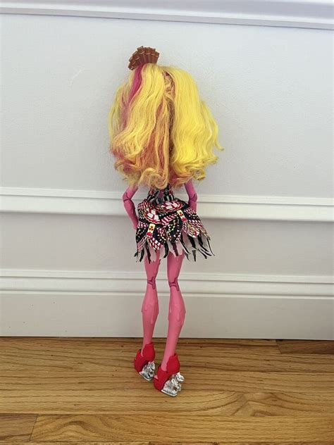 Monster High Freak Du Chic Gooliope Jellington Frightfully Tall Doll 17