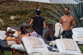 Jessie James Decker Sexy Showing Off Her Hot Curves In Mexico Aznude