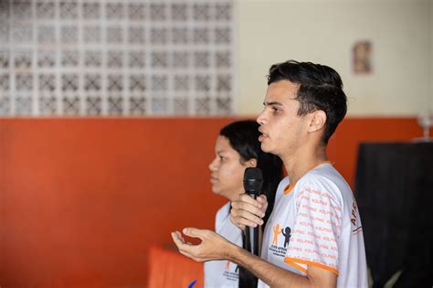 Projeto Qualifica Vai Capacitar Adolescentes Jovens E Adultos Na