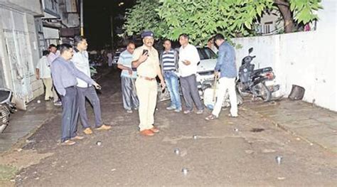 Pune Crime Branch Nabs Gangster In Vadodara Two Cops Injured India